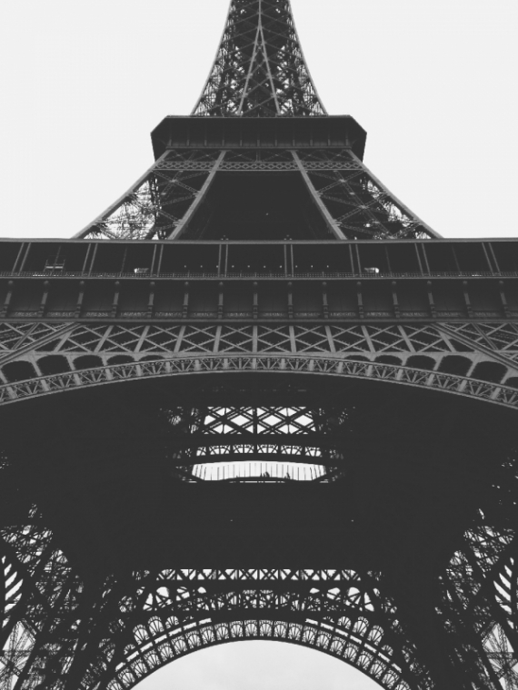 Постер (плакат) Черно-белая Эйфелева башня