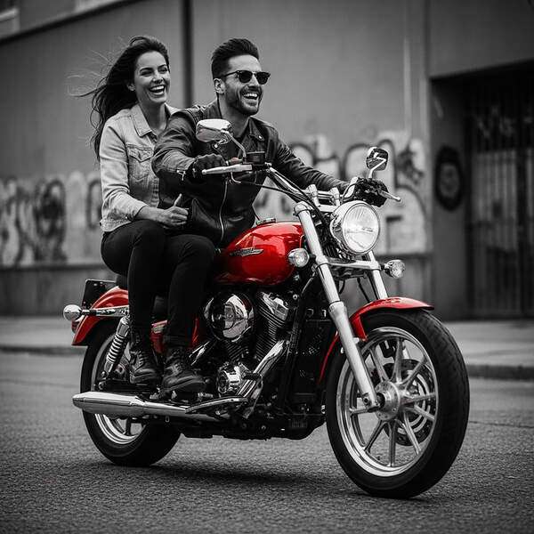 Постер Пара на мотоцикле, чб постер