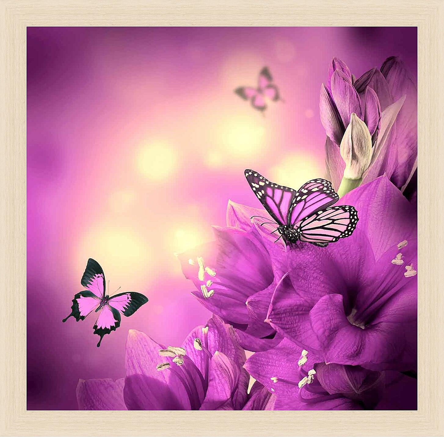 Картина - Бабочки и сиреневые цветы 
