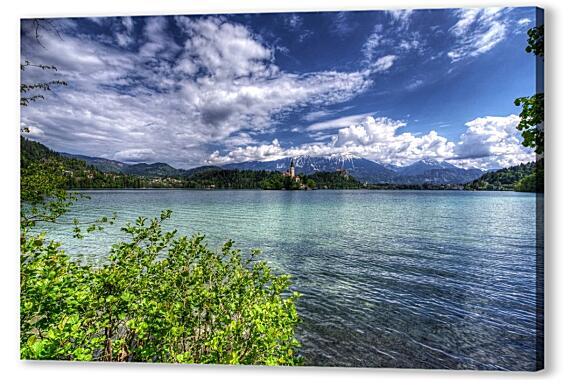 Озеро в Словении