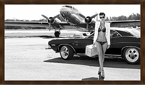Картина - Девушка, авто и самолет