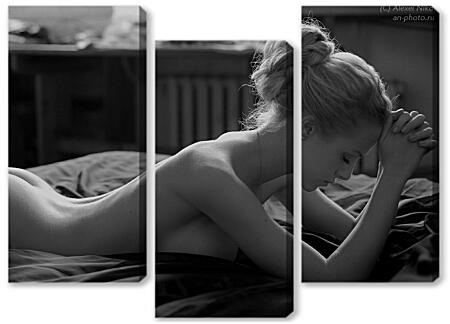 Модульная картина - Девушка в постели