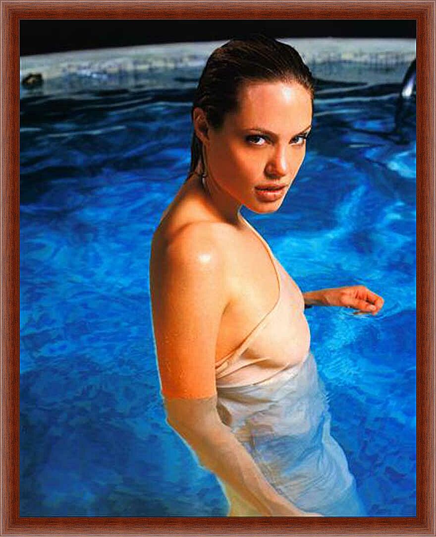 Картина - Анджелина Джоли-26
