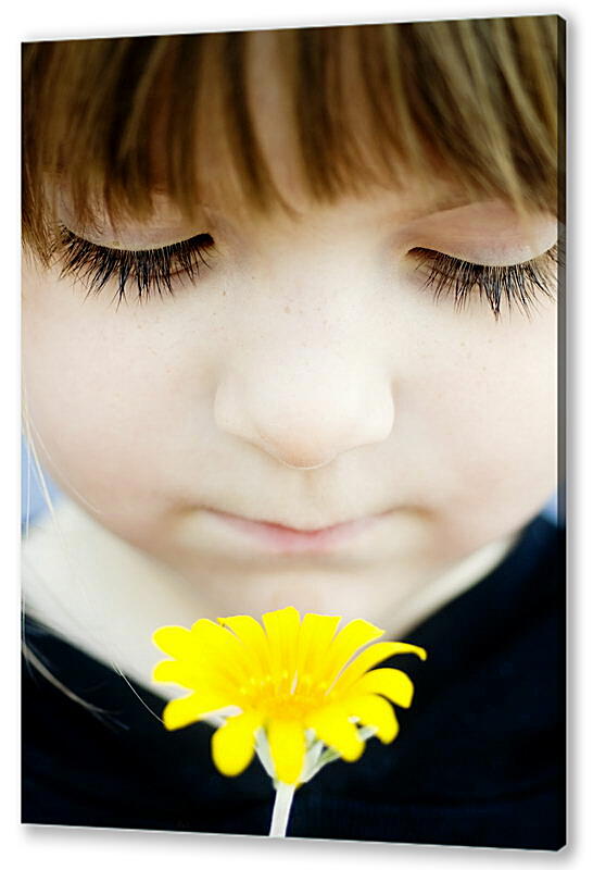Постер (плакат) Девочка с желтым цветком
 артикул 36439