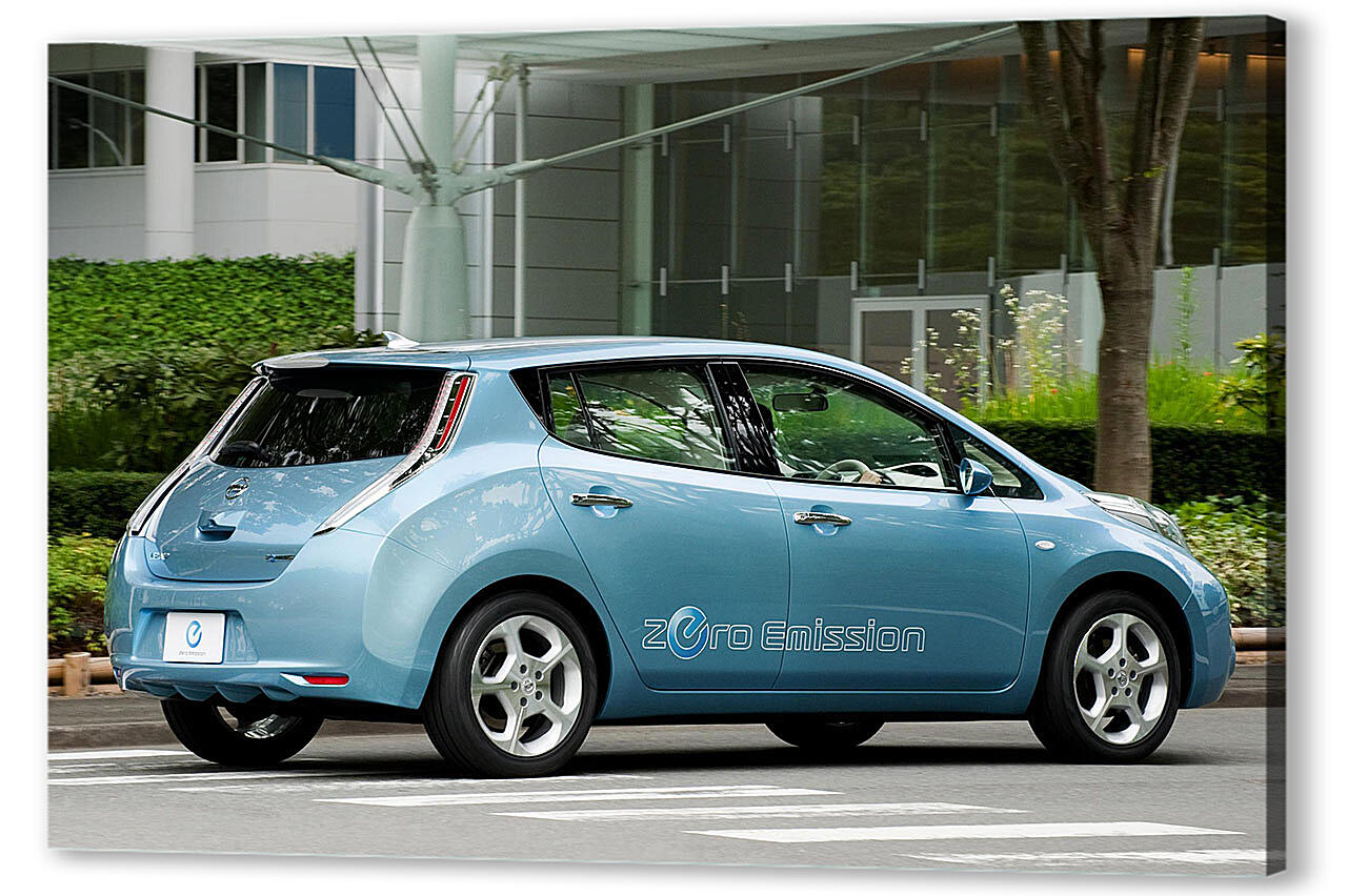 Постер Nissan-131 артикул 53160