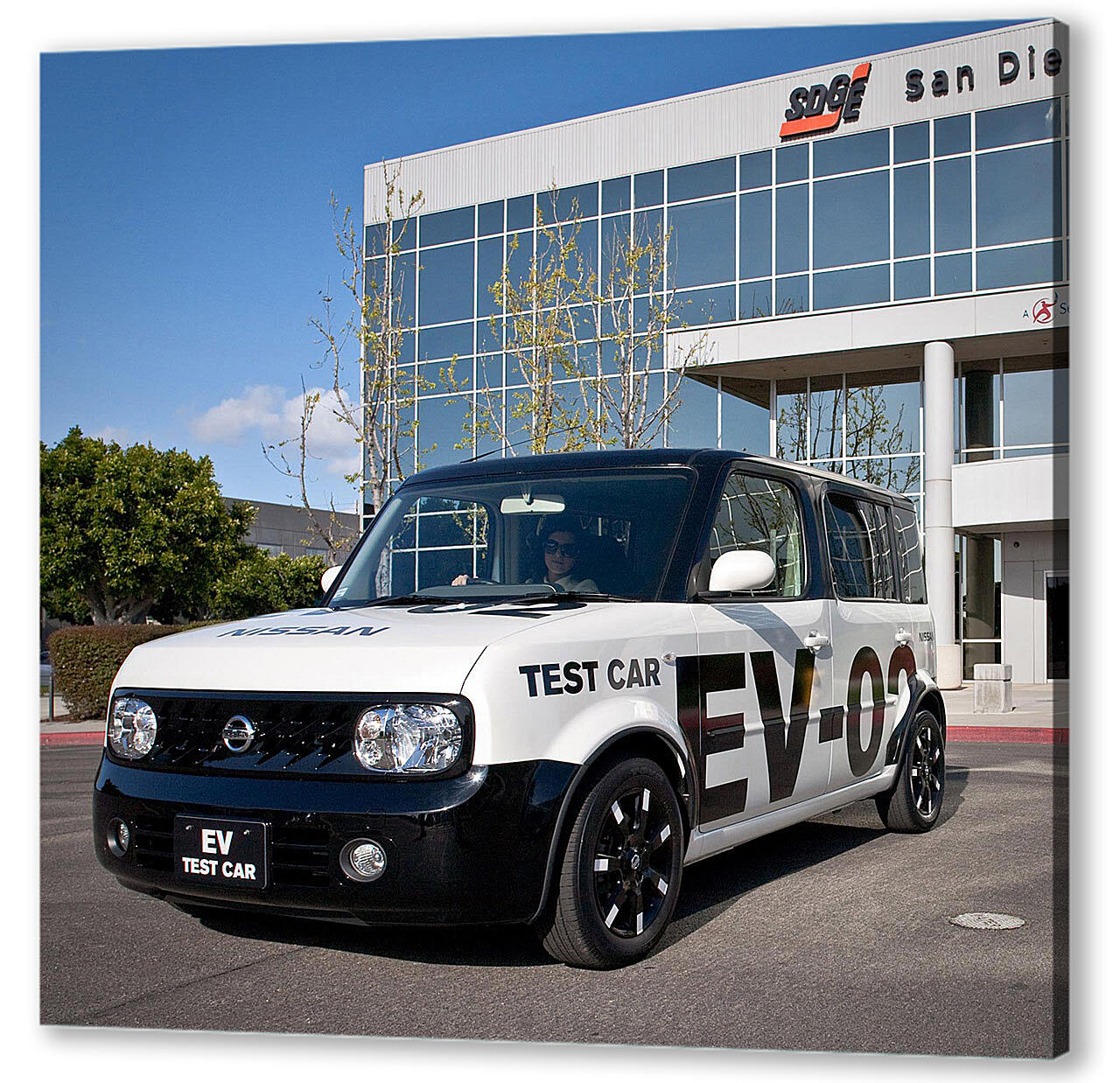 Постер Nissan-215 артикул 53244