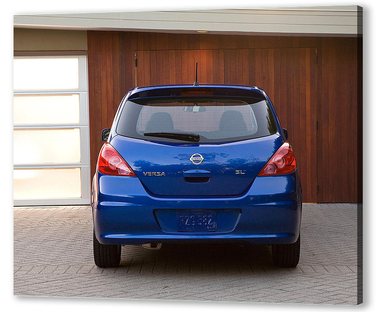 Постер Nissan-332 артикул 53361