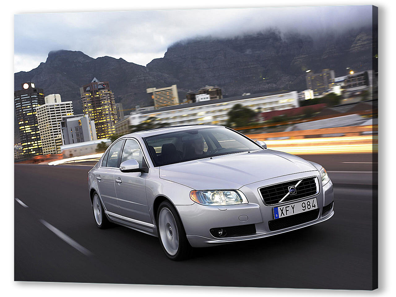 Постер Volvo-45 артикул 57893
