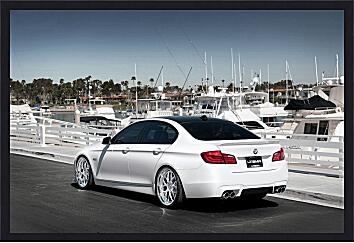 Картина - Белый БМВ 5й серии (BMW 5 series)